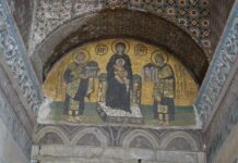 Fatih Portresinde Pilastri Acritani ve Mimari Esinler