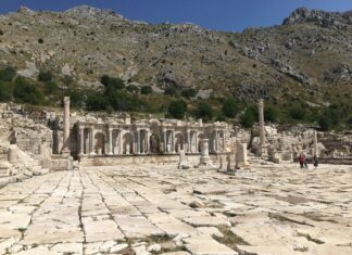 İstanbul’un Surları ve Onarım Faaliyetleri